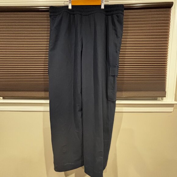 Athleta Women's Retroterry High Rise Wide Leg Cargo Pant Navy SZ: XL - Picture 7 of 12